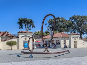 1257 Chestnut Street 2, San Francisco CA 94109