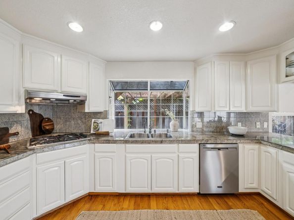 18677 Mccoy Avenue, Saratoga CA 95070