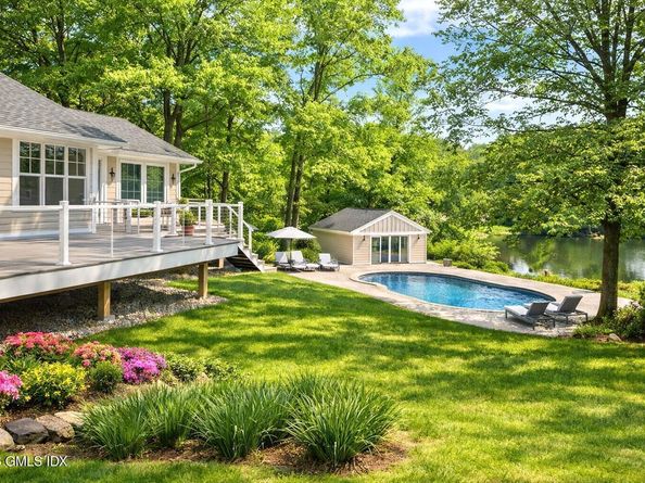 46 S Stonehedge Drive, Greenwich CT 06831