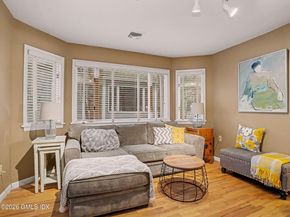 10 Idlewild Manor, Greenwich CT 06830