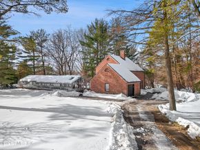 188 Round Hill Road, Greenwich CT 06831