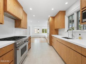 6 Benedict Place, Greenwich CT 06830