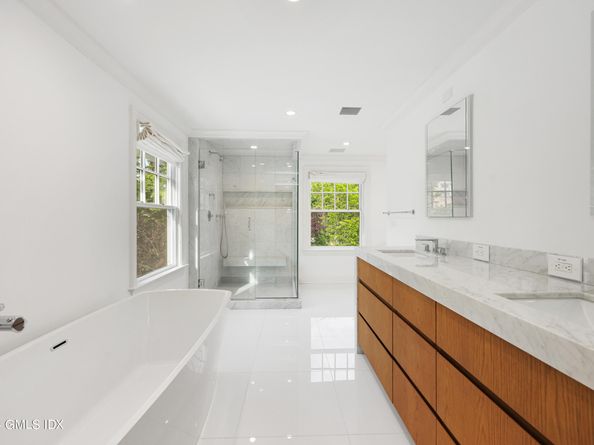 6 Benedict Place, Greenwich CT 06830