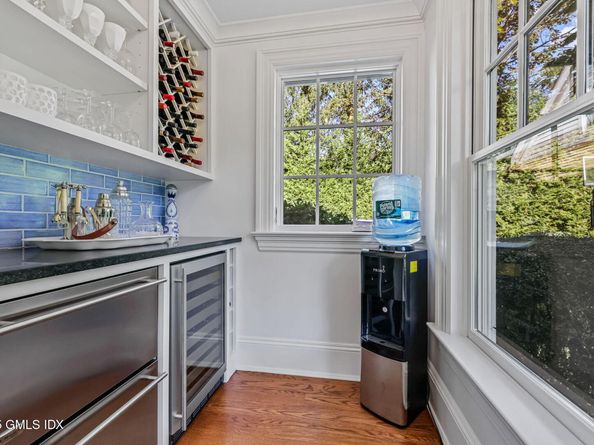 6 Gilliam Lane, Riverside CT 06878