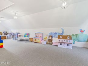 6 Gilliam Lane, Riverside CT 06878