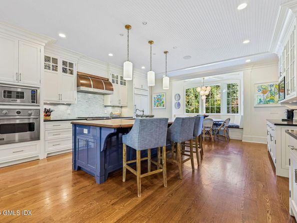 6 Gilliam Lane, Riverside CT 06878