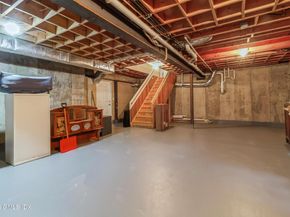 15 Deepwoods Lane, Old Greenwich CT 06870