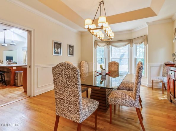 15 Deepwoods Lane, Old Greenwich CT 06870