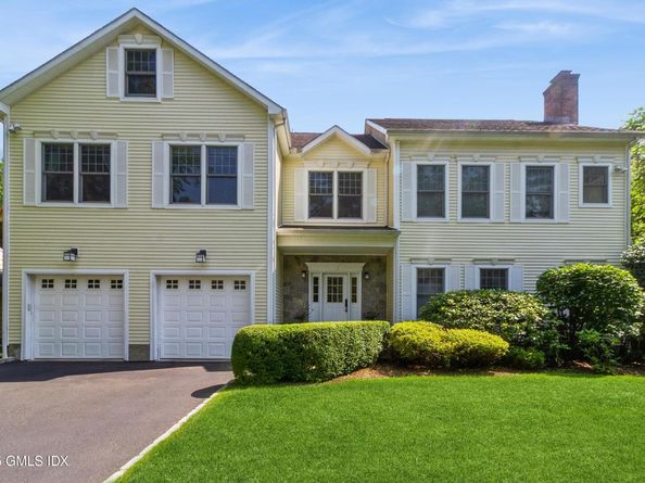 15 Deepwoods Lane, Old Greenwich CT 06870