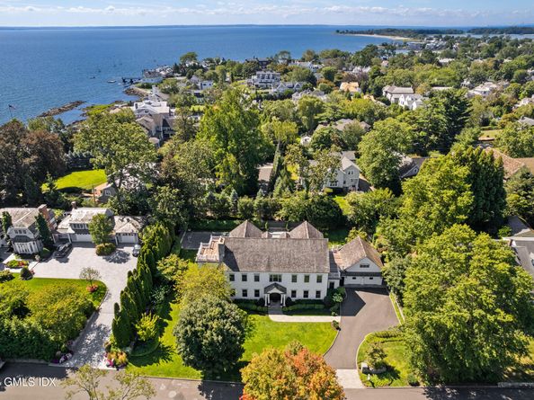 21 Binney Lane, Old Greenwich CT 06870