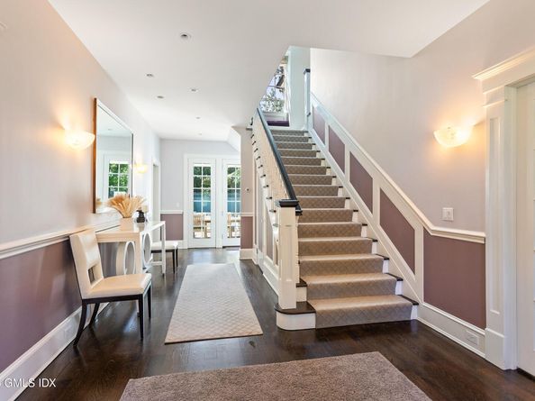 21 Binney Lane, Old Greenwich CT 06870
