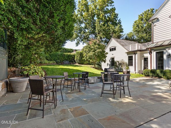 21 Binney Lane, Old Greenwich CT 06870