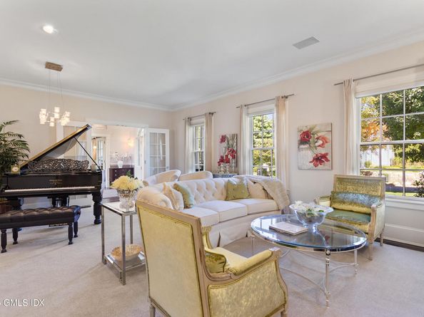 21 Binney Lane, Old Greenwich CT 06870