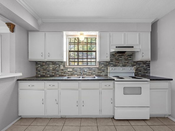 4808 Mcewen Street, Houston TX 77009