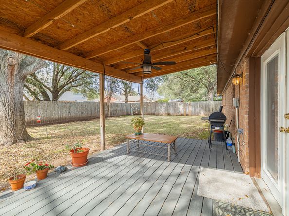 335 William Morton Drive, Richmond TX 77406