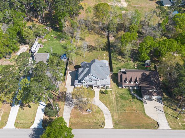 2504 Southline Road, Conroe TX 77384