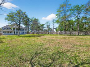 2504 Southline Road, Conroe TX 77384