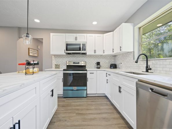 3022 Groton Drive, Houston TX 77051