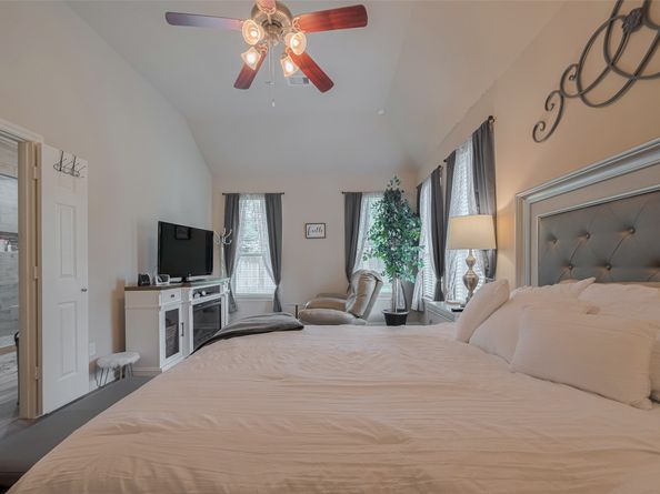 711 Stonewall Jackson Court, Conroe TX 77302