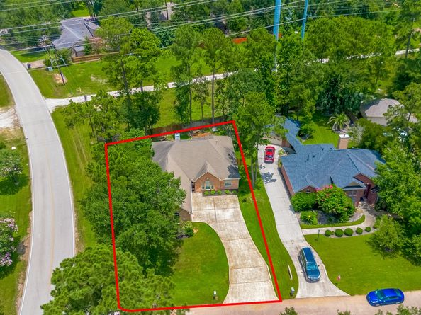 711 Stonewall Jackson Court, Conroe TX 77302