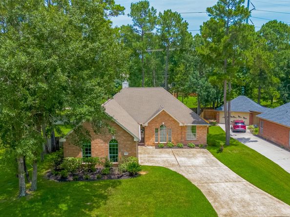 711 Stonewall Jackson Court, Conroe TX 77302