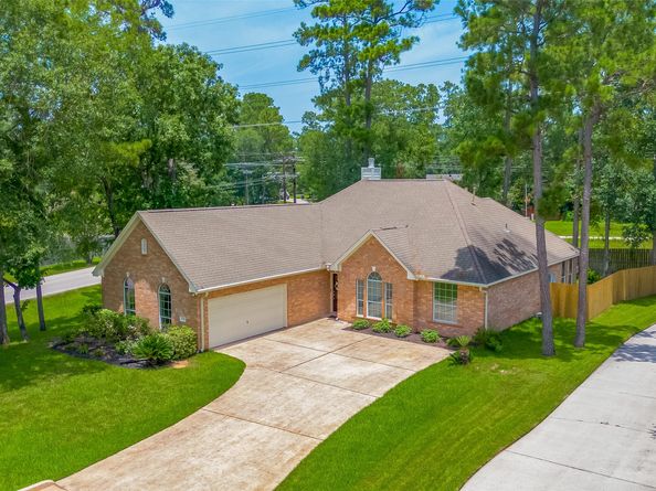 711 Stonewall Jackson Court, Conroe TX 77302