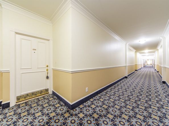 2100 Welch Street C212, Houston TX 77019