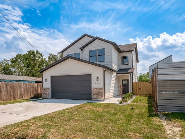8128 Chateau Street, Houston TX 77028