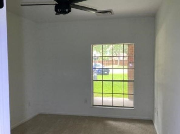 2815 Kings Crossing Drive 104, Houston TX 77345