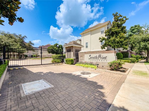 3001 Murworth Drive 604, Houston TX 77025