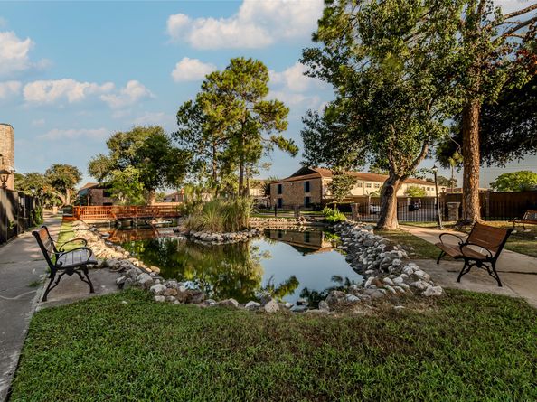 8427 Ariel Street, Houston TX 77074