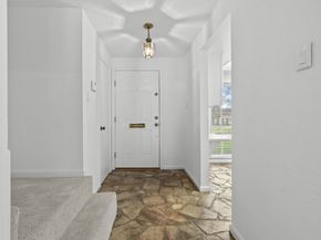 9668 Westview Drive 2, Houston TX 77055