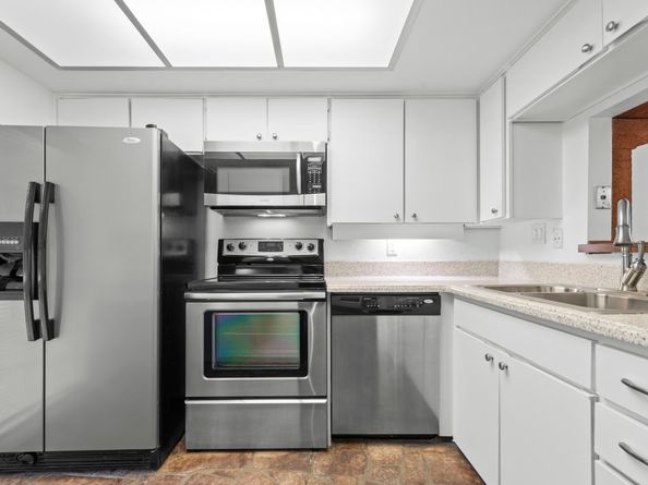 9668 Westview Drive 2, Houston TX 77055