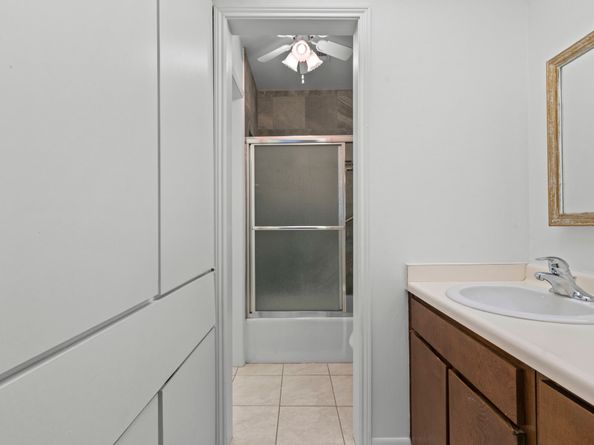 9668 Westview Drive 2, Houston TX 77055
