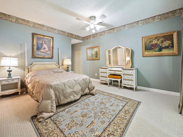 11607 Lakeside Place Drive, Houston TX 77077