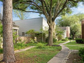 11607 Lakeside Place Drive, Houston TX 77077