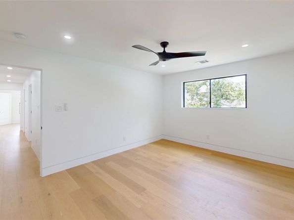 5055 Yarwell Drive, Houston TX 77096