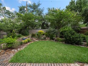 2114 Saxon Drive, Houston TX 77018