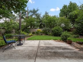 2114 Saxon Drive, Houston TX 77018