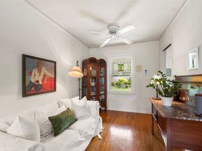 2114 Saxon Drive, Houston TX 77018