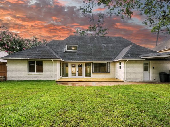 11726 Gardenglen Drive, Houston TX 77070