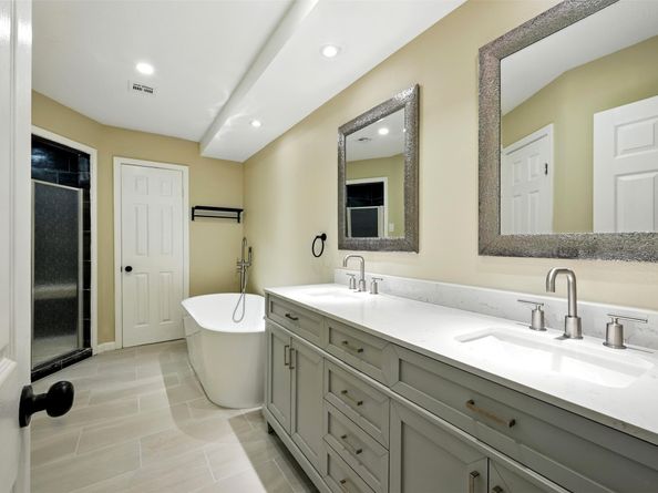 11726 Gardenglen Drive, Houston TX 77070
