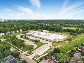 11726 Gardenglen Drive, Houston TX 77070