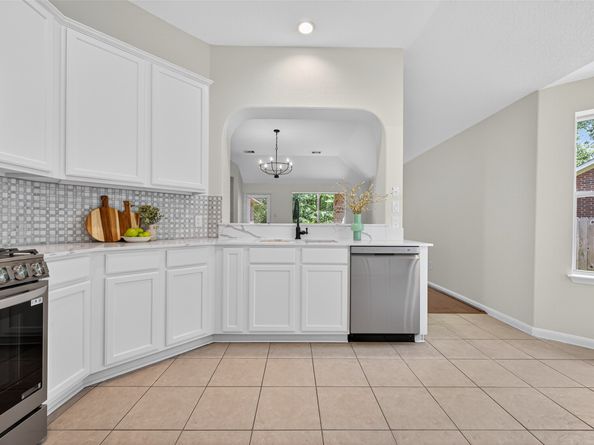 82 S Regan Mead Circle, The Woodlands TX 77382