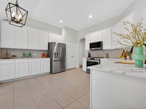 82 S Regan Mead Circle, The Woodlands TX 77382