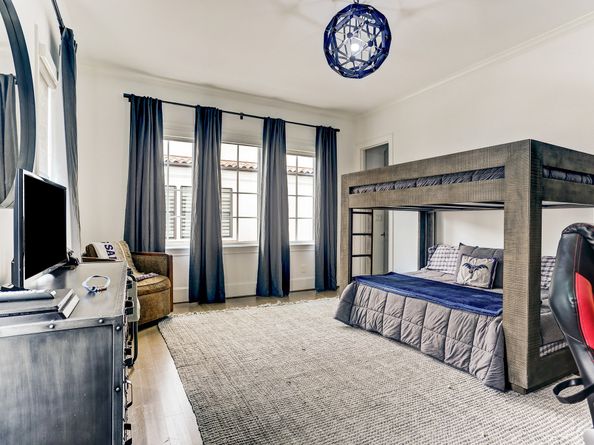 1104 Mosaico Lane, Houston TX 77055