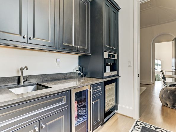 1104 Mosaico Lane, Houston TX 77055