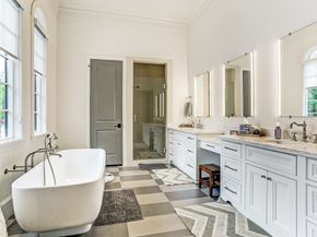 1104 Mosaico Lane, Houston TX 77055