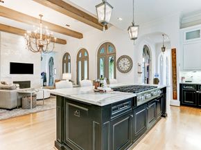 1104 Mosaico Lane, Houston TX 77055