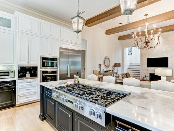 1104 Mosaico Lane, Houston TX 77055